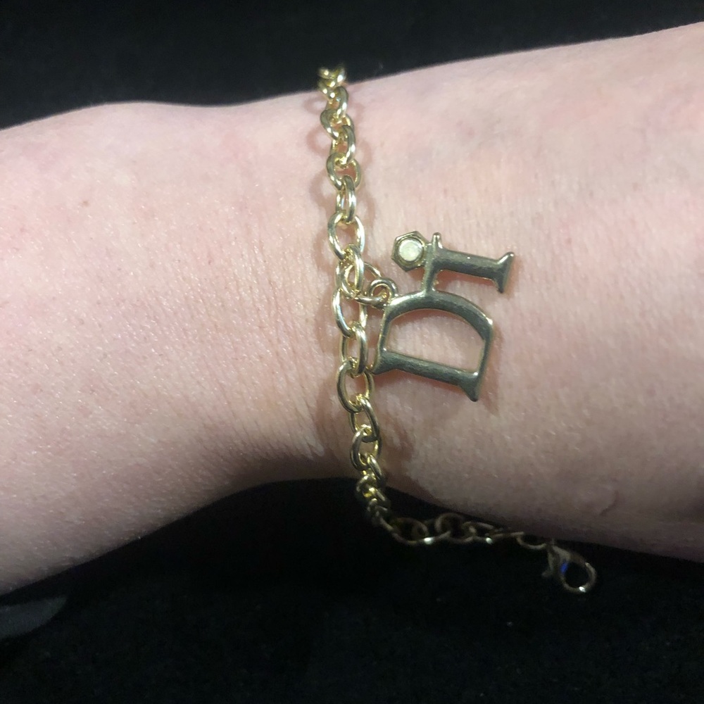 Gold look fashion bracelet